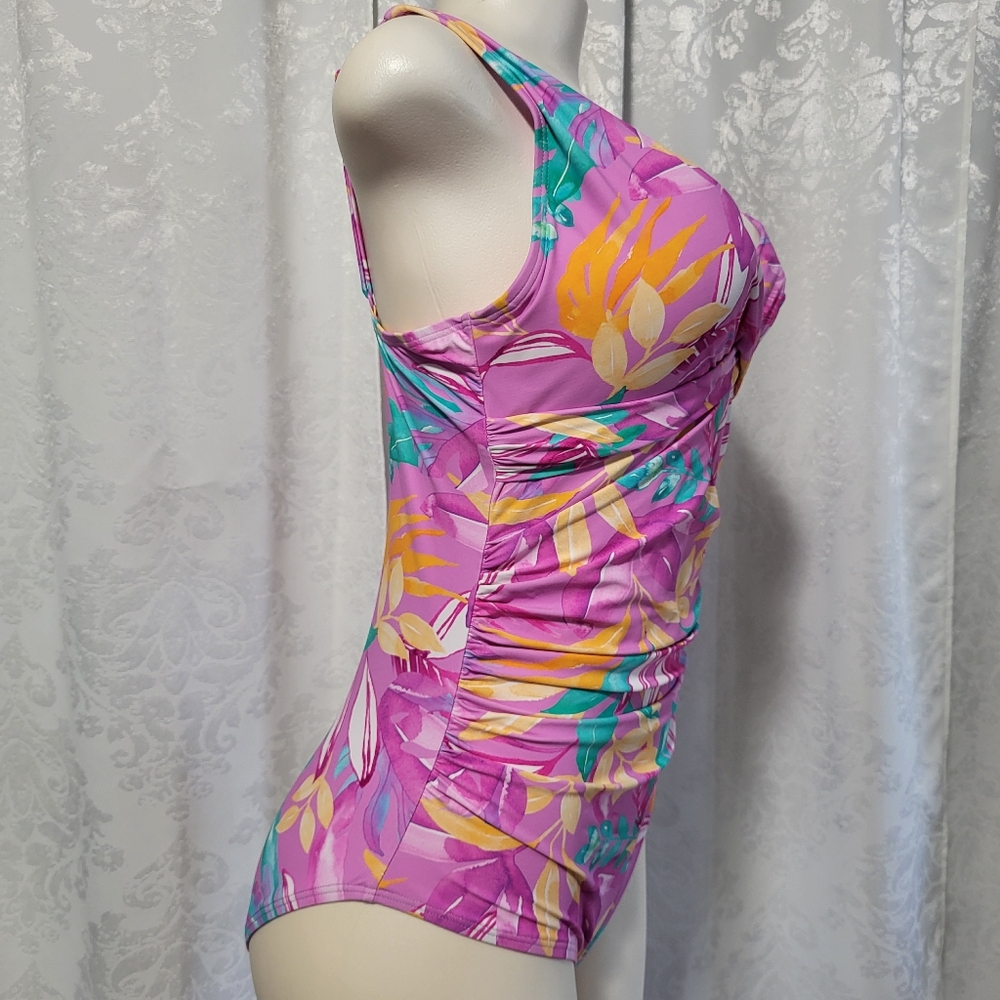 Nip Tuck Women's One Piece Swimsuit, Size 10, Pink Floral, Vacation Summer - Picture 8 of 16